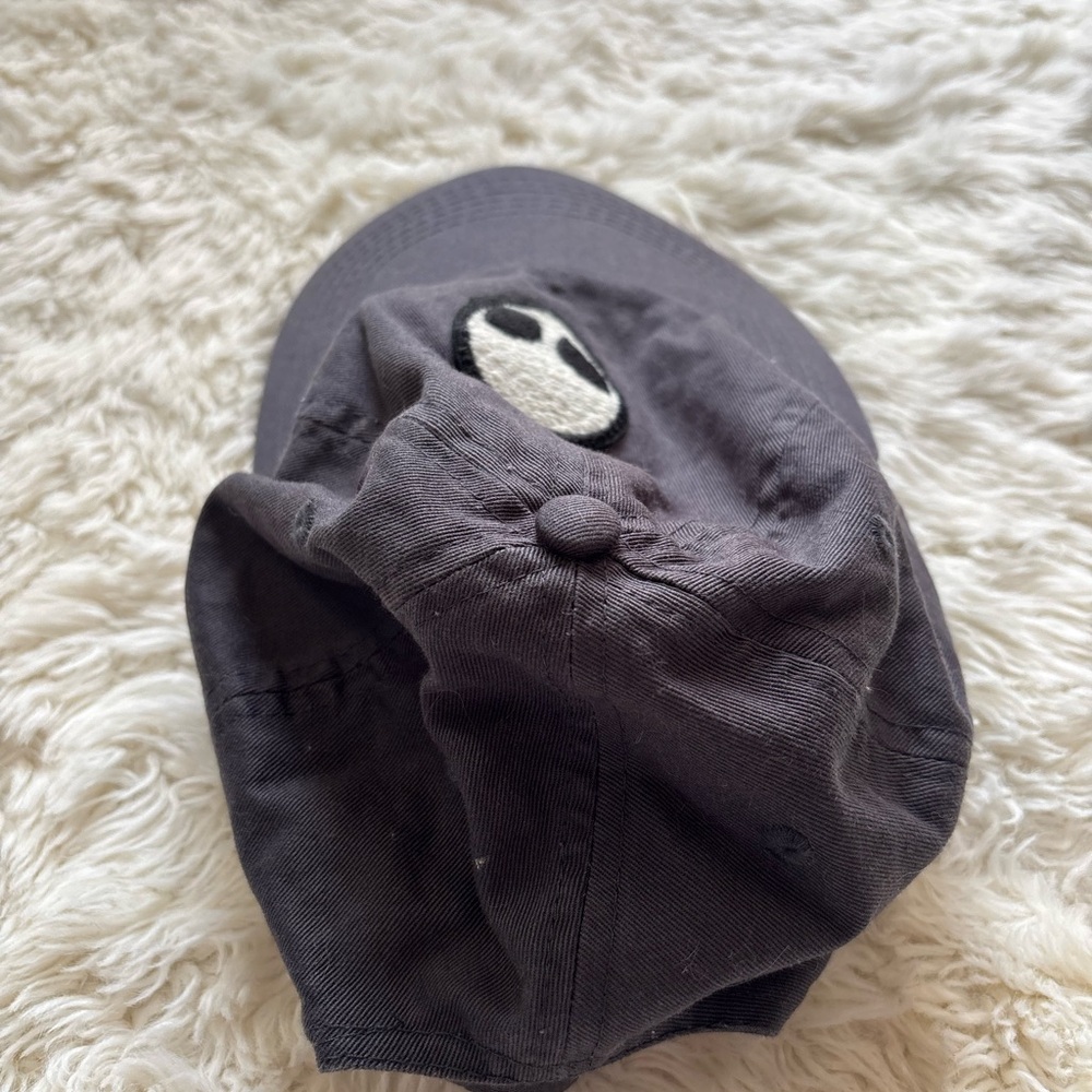 Gray Cap with Alien Patch - Picture 7 of 7